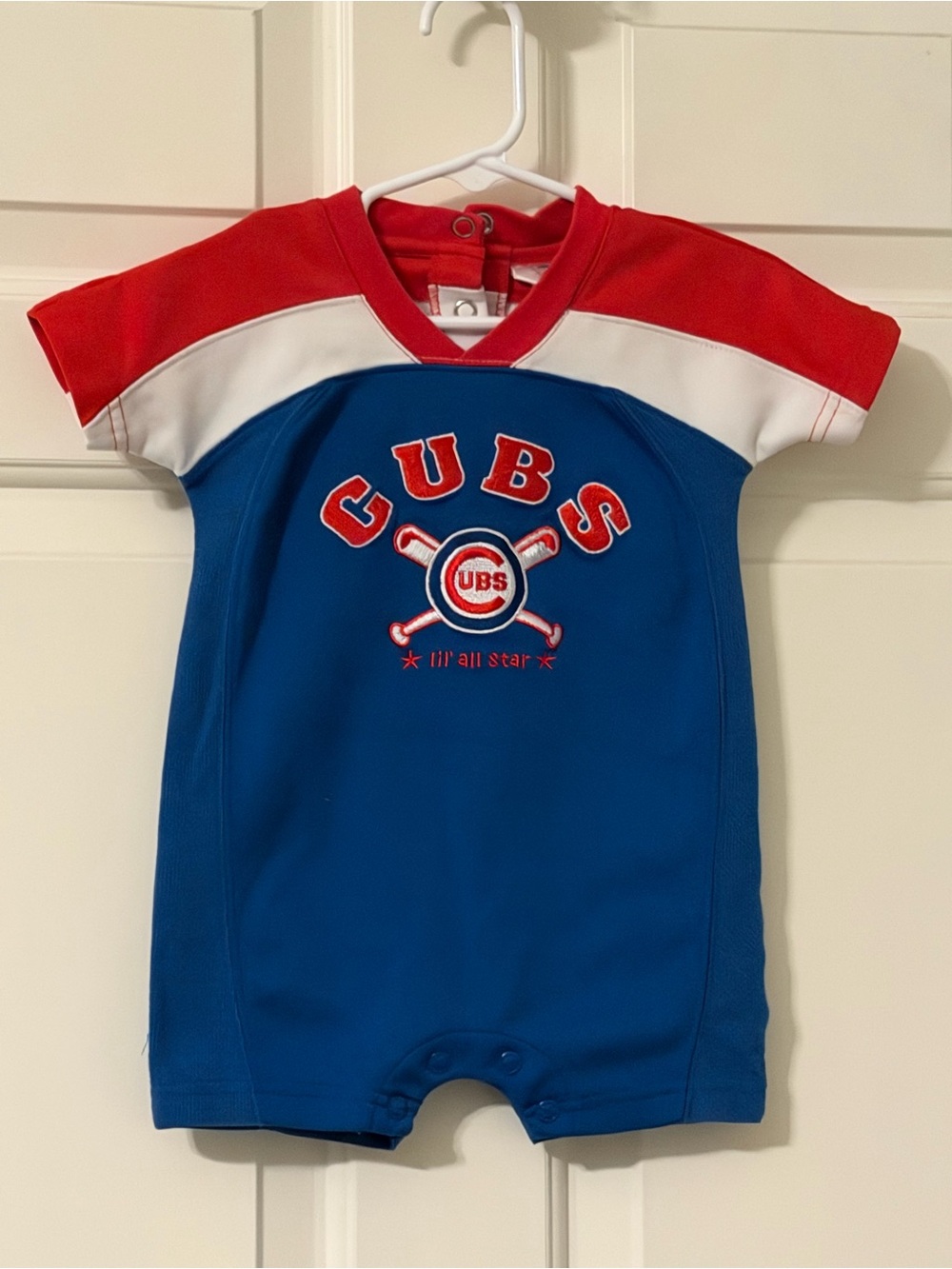 Infant Cubs Blue, Red & White Team One-Piece Bodysuit